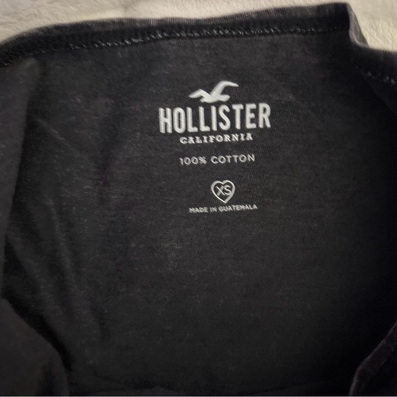Hollister Black Logo Crew Tee - Picture 3 of 3